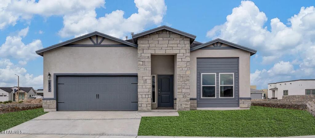 130 Loma Parda Trail, Sunland Park, NM 88063