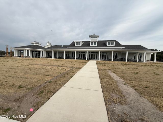 2072 Royal Pines Drive, New Bern, NC 28560