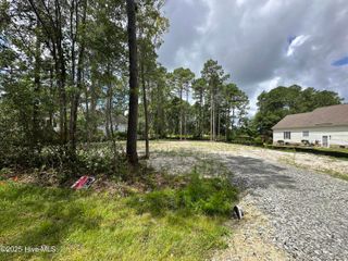 2072 Royal Pines Drive, New Bern, NC 28560