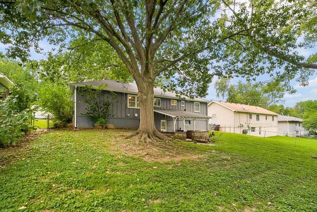 8513 Arlington Avenue, Raytown, MO 64133