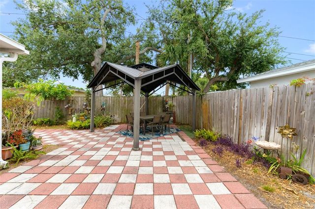 6801 PINELLAS POINT DRIVE S, St Petersburg, FL 33712