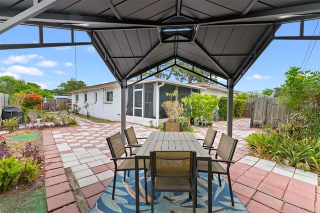 6801 PINELLAS POINT DRIVE S, St Petersburg, FL 33712