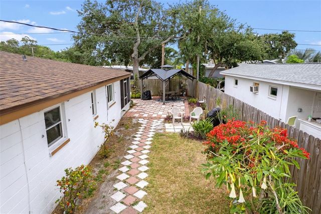 6801 PINELLAS POINT DRIVE S, St Petersburg, FL 33712
