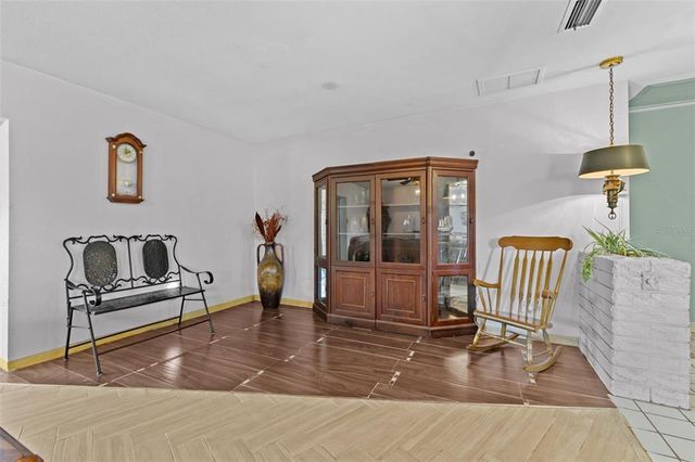6801 PINELLAS POINT DRIVE S, St Petersburg, FL 33712