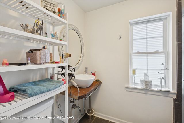 327 Steele Street, Mason, MI 48854