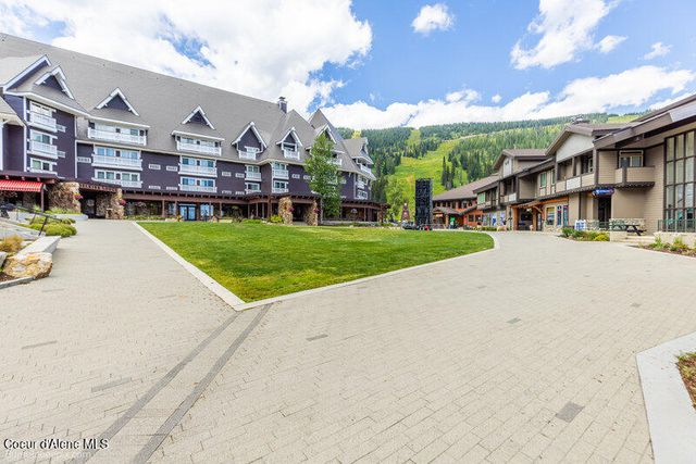 614 Telemark Rd, Sandpoint, ID 83864