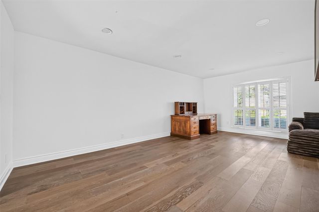 12618 Huntingwick Drive 100, Houston, TX 77024