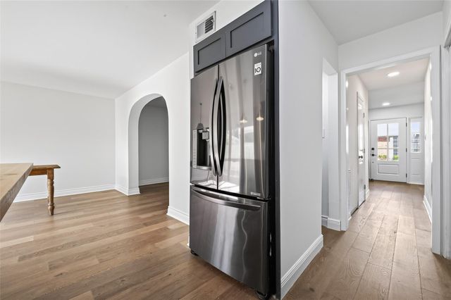 12618 Huntingwick Drive 100, Houston, TX 77024