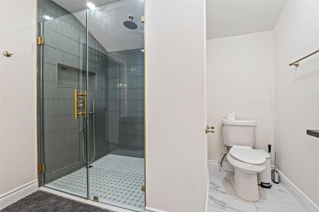 12618 Huntingwick Drive 100, Houston, TX 77024