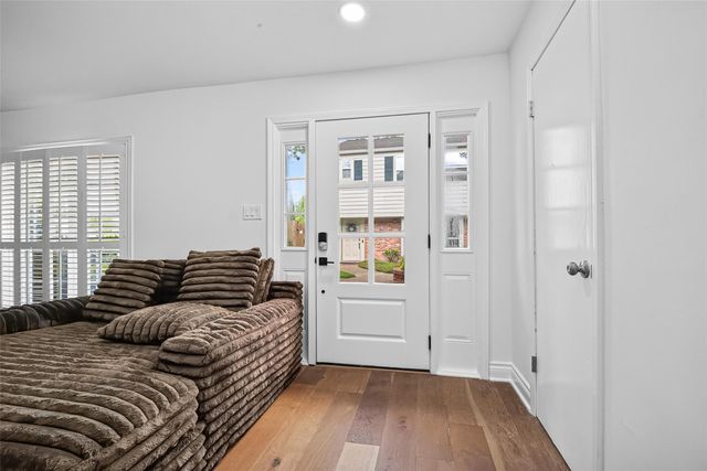 12618 Huntingwick Drive 100, Houston, TX 77024