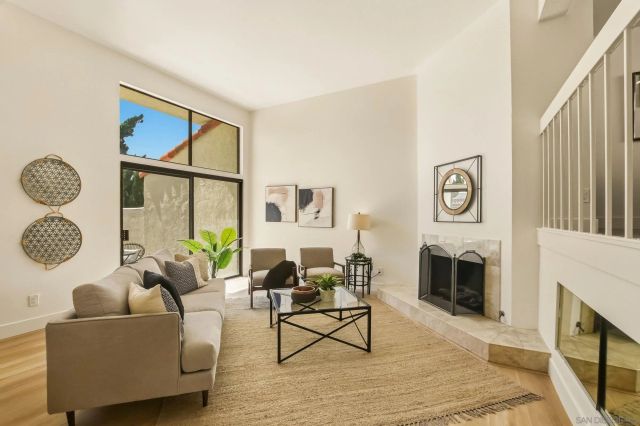 7382 Caminito Carlotta, San Diego, CA 92120