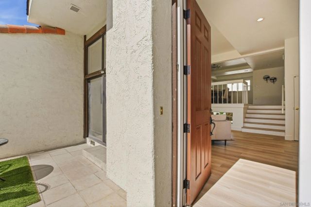 7382 Caminito Carlotta, San Diego, CA 92120