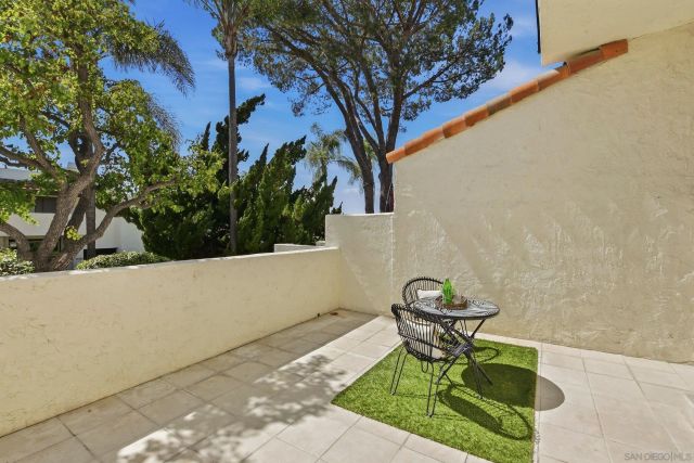 7382 Caminito Carlotta, San Diego, CA 92120