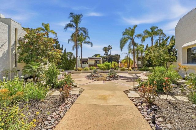 7382 Caminito Carlotta, San Diego, CA 92120