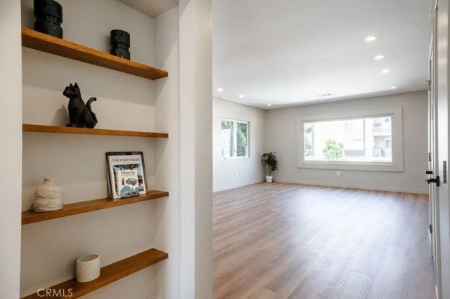 10 Esperanza Avenue 12, Long Beach, CA 90802