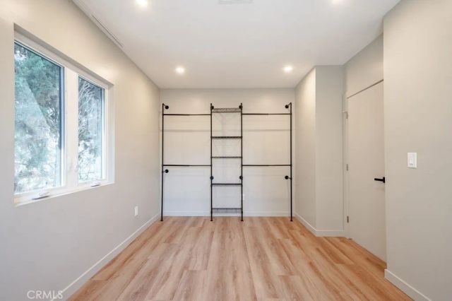 10 Esperanza Avenue 12, Long Beach, CA 90802
