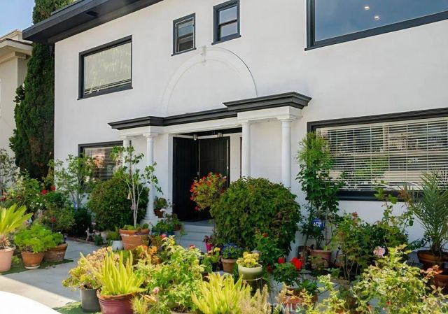 10 Esperanza Avenue 12, Long Beach, CA 90802