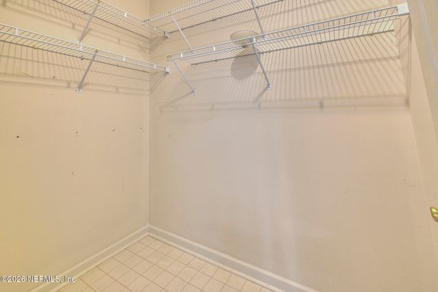 1273 QUEENS ISLAND Court, Jacksonville, FL 32225