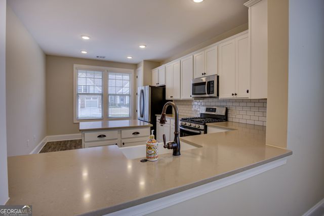 208 Silver Maple Court, Peachtree City, GA 30269