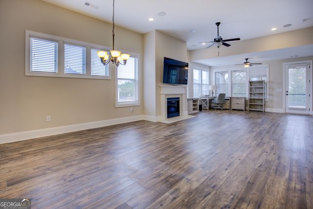 208 Silver Maple Court, Peachtree City, GA 30269
