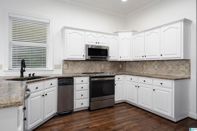 2000 SHADOW OAKS CIRCLE, Wilsonville, AL 35186