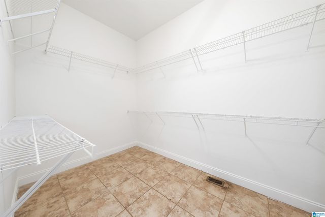 2000 SHADOW OAKS CIRCLE, Wilsonville, AL 35186