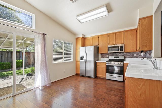 5336 Wadsworth Way, Sacramento, CA 95835