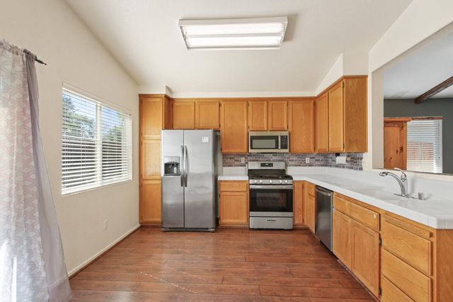 5336 Wadsworth Way, Sacramento, CA 95835