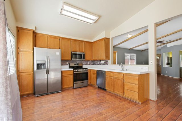 5336 Wadsworth Way, Sacramento, CA 95835