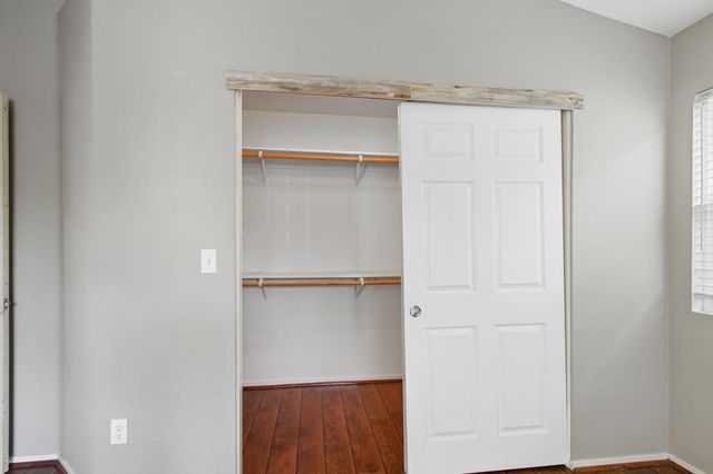 5336 Wadsworth Way, Sacramento, CA 95835