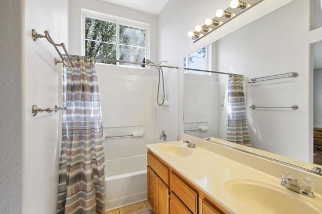 5336 Wadsworth Way, Sacramento, CA 95835