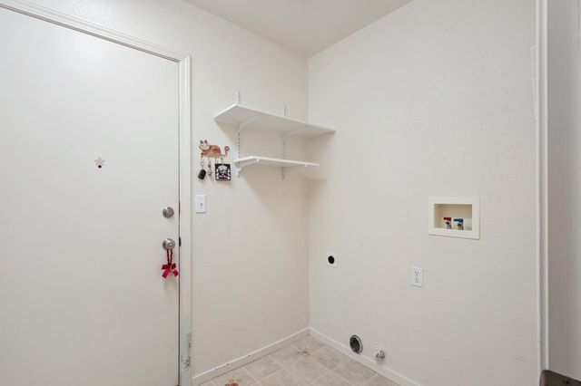 5336 Wadsworth Way, Sacramento, CA 95835