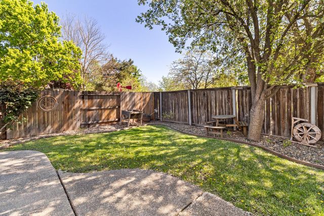 5336 Wadsworth Way, Sacramento, CA 95835