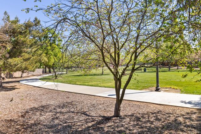 5336 Wadsworth Way, Sacramento, CA 95835