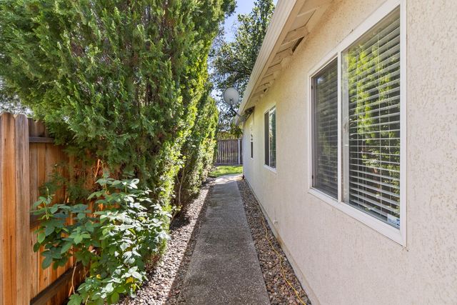 5336 Wadsworth Way, Sacramento, CA 95835