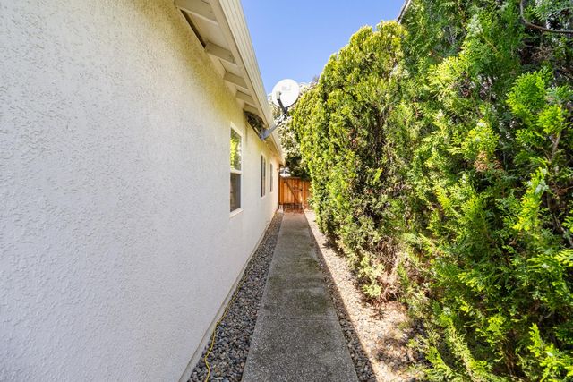 5336 Wadsworth Way, Sacramento, CA 95835