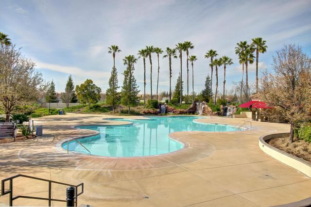 5336 Wadsworth Way, Sacramento, CA 95835