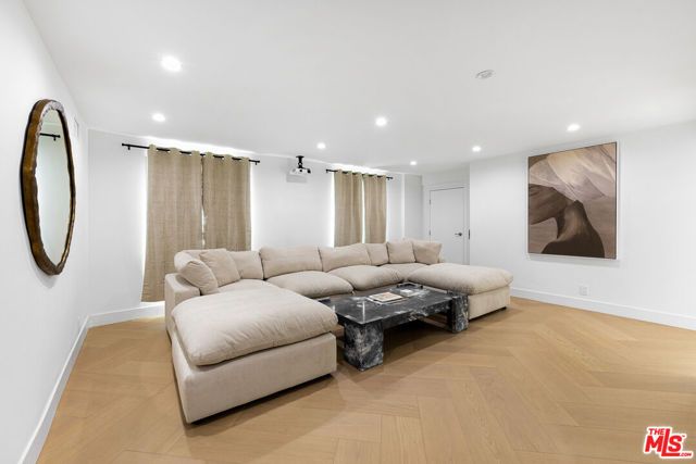 4491 Gayle Drive, Tarzana (los Angeles), CA 91356
