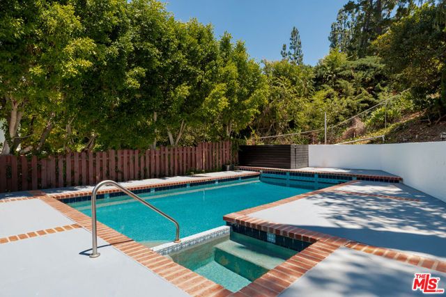 4491 Gayle Drive, Tarzana (los Angeles), CA 91356