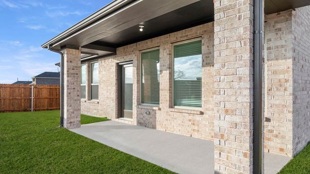 778 Hidden Feather Drive, Lavon, TX 75166