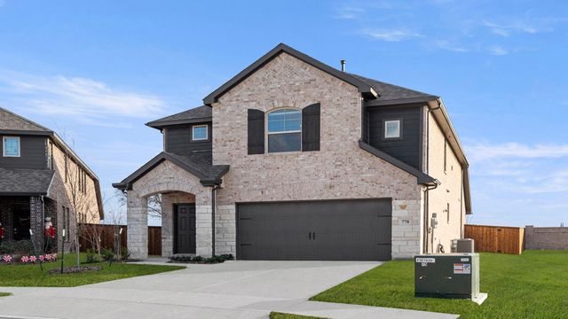 778 Hidden Feather Drive, Lavon, TX 75166