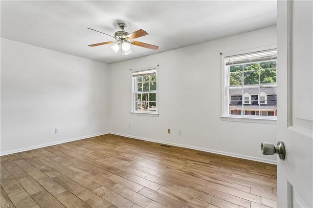 381 Circuit Ln Unit C, Newport News, VA 23608