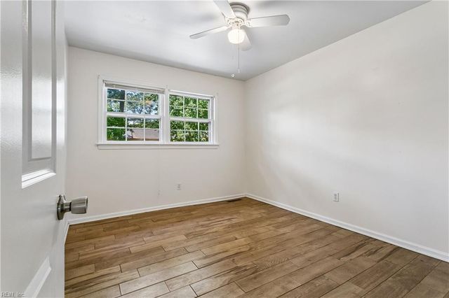 381 Circuit Ln Unit C, Newport News, VA 23608