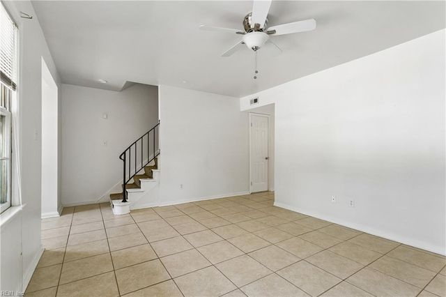 381 Circuit Ln Unit C, Newport News, VA 23608