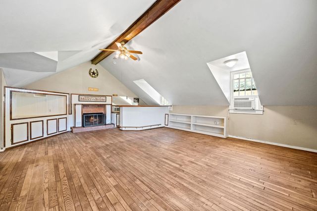 210 W Fm 247 Road, Huntsville, TX 77320