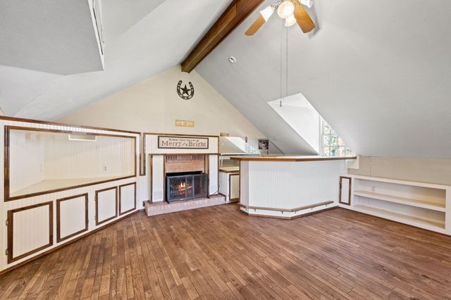 210 W Fm 247 Road, Huntsville, TX 77320