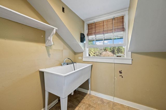 210 W Fm 247 Road, Huntsville, TX 77320