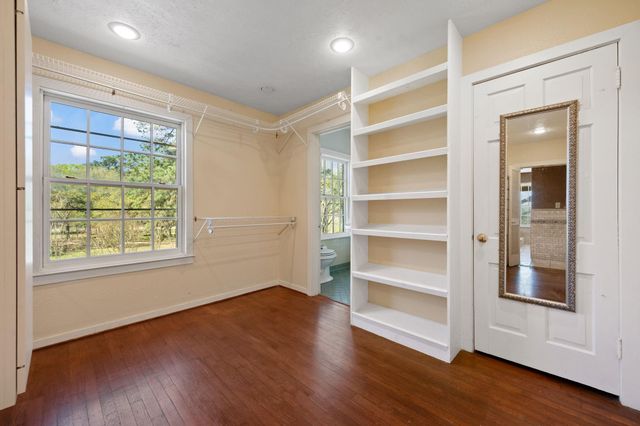 210 W Fm 247 Road, Huntsville, TX 77320