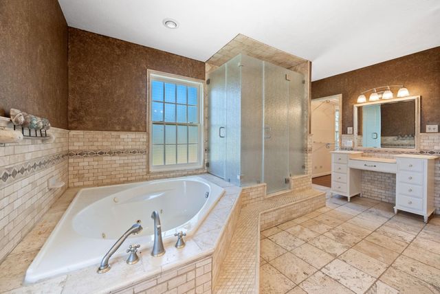 210 W Fm 247 Road, Huntsville, TX 77320