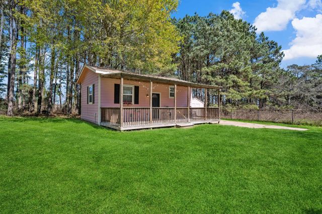 210 W Fm 247 Road, Huntsville, TX 77320